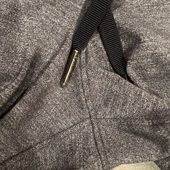 Lululemon pants - Picture 3 of 7